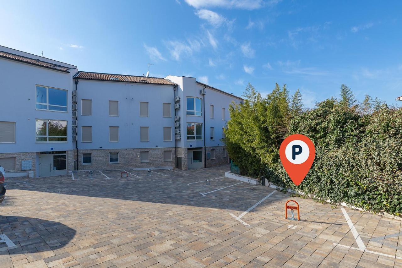 Apartman Damjan Pjescana Uvala Extérieur photo